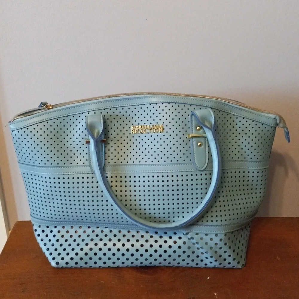 Kenneth Cole Reaction Multi Pocket Turquoise Pocketbook, PVC